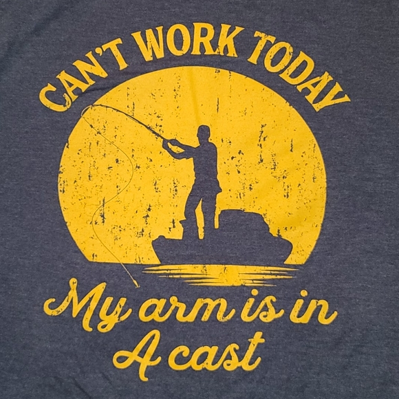 Crazy Dog Distressed T-Shirt Large & Cabelas T-Shirt Large. 2 T- Shirts Bundle - Picture 2 of 12